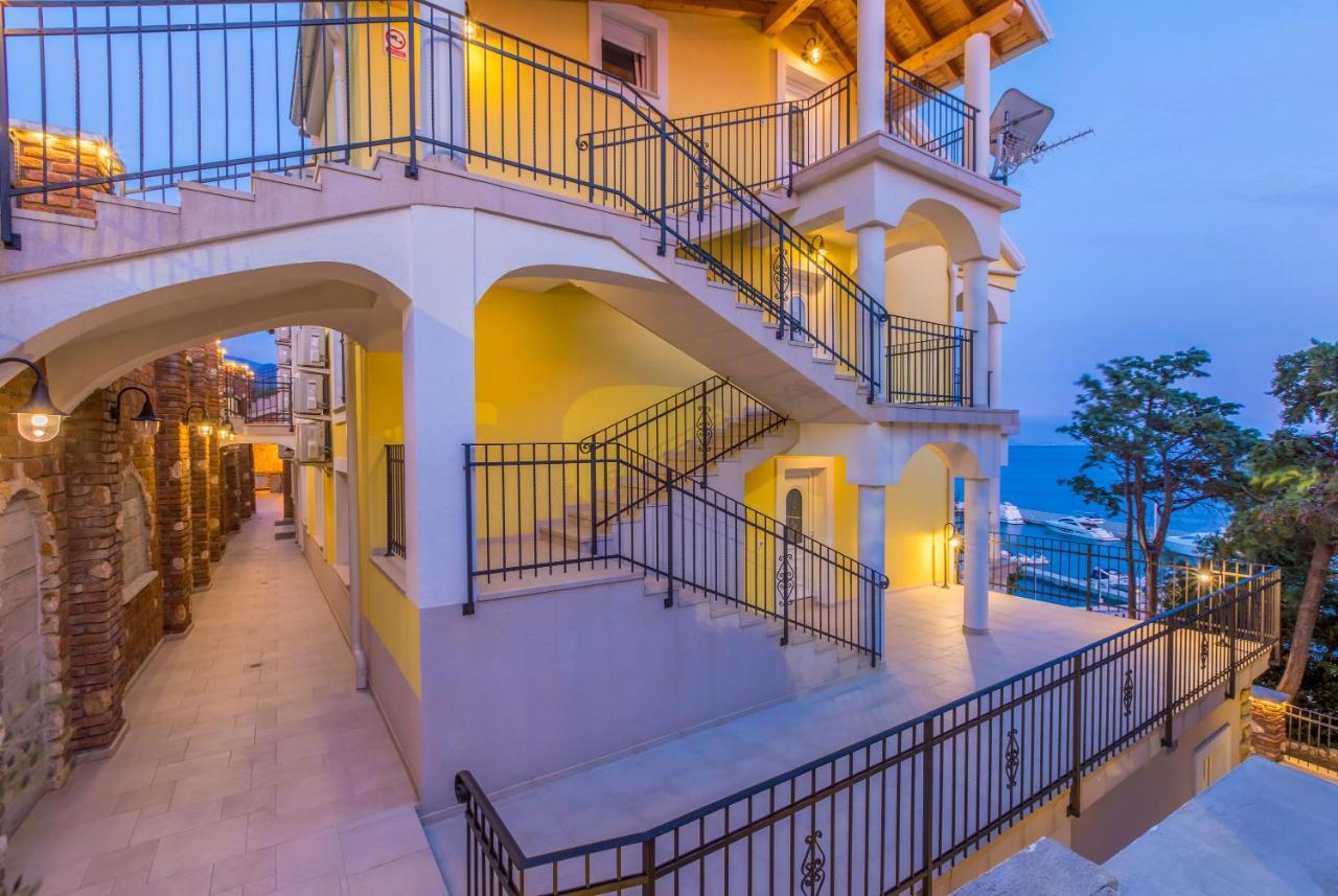 Palace Paulina Residence Novi Vinodolski Ngoại thất bức ảnh